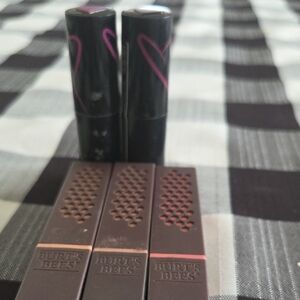 Burt's Bees Brown Lip Balm Trio Plus 2 NYX Lippies In Harmony/Openess